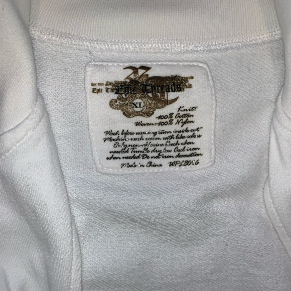 3 zip-up hoodies / jackets - Picture 10 of 12